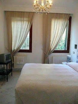 Casa Baseggio 2* Venedig